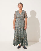 Celeste | Flowy Purple Pink Floral Maxi Midi Dress — voorkant