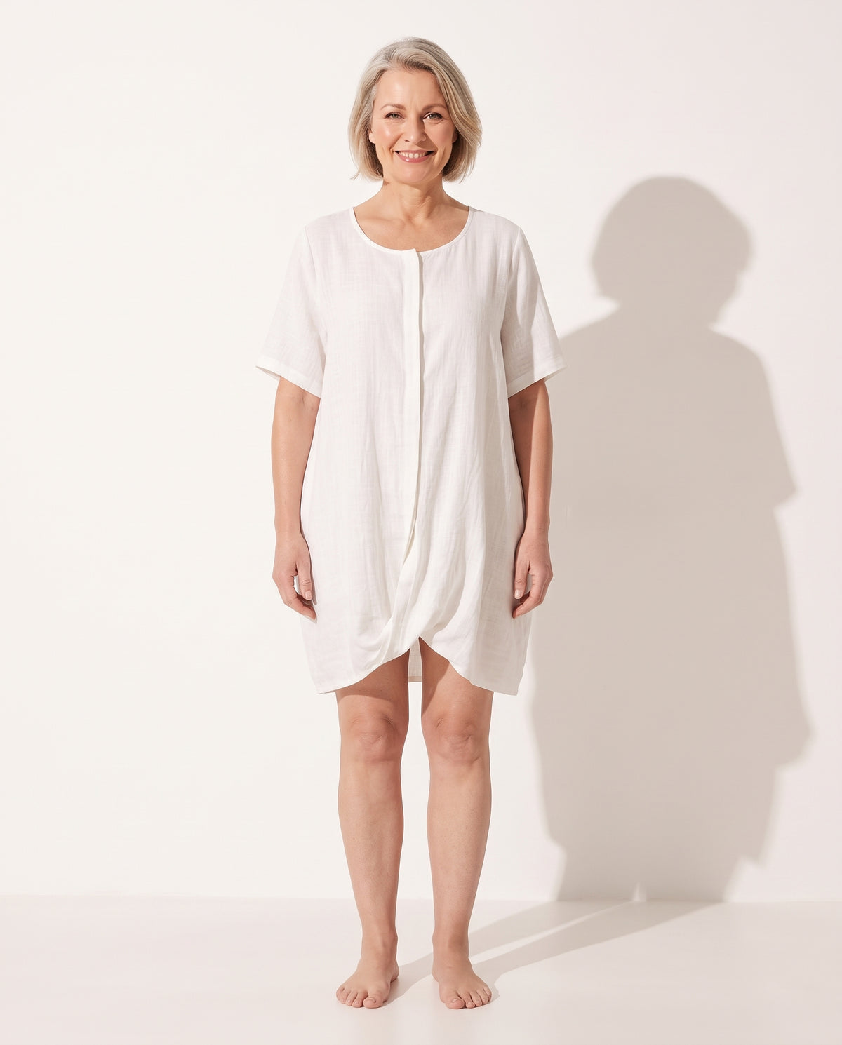 Eulalie | White Summer Beach Wedding Guest Dress — voorkant