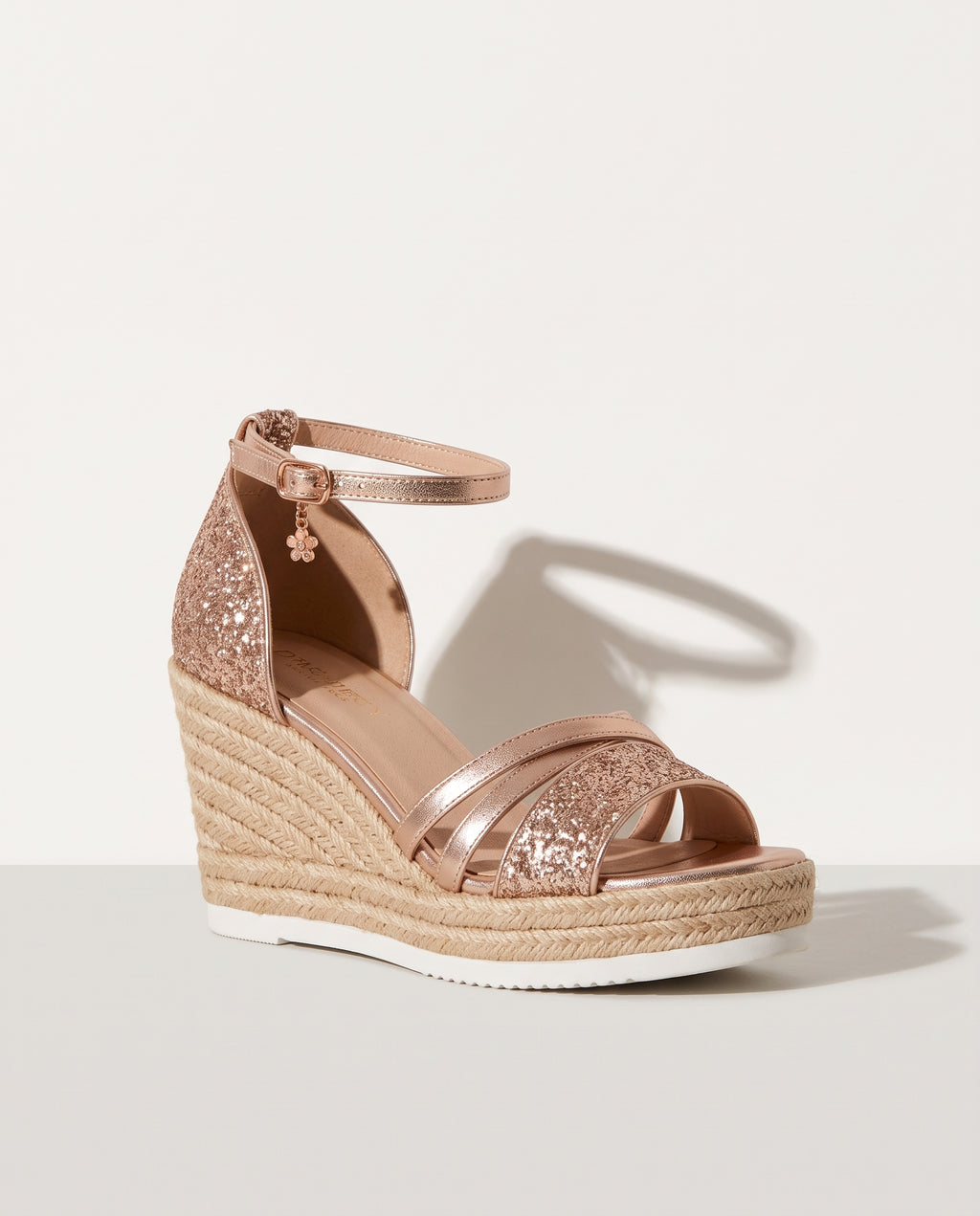 Ninon | Nude Low Wedge Heel Sandals — voorkant