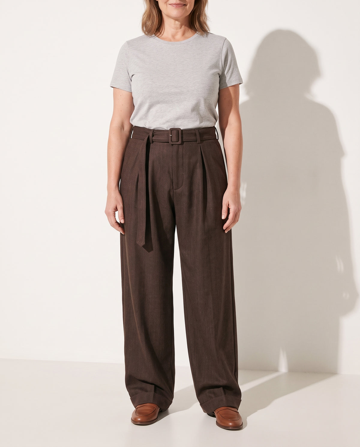 Violaine | High Rise Floral Printed Wide Leg Red Trouser Pants — voorkant